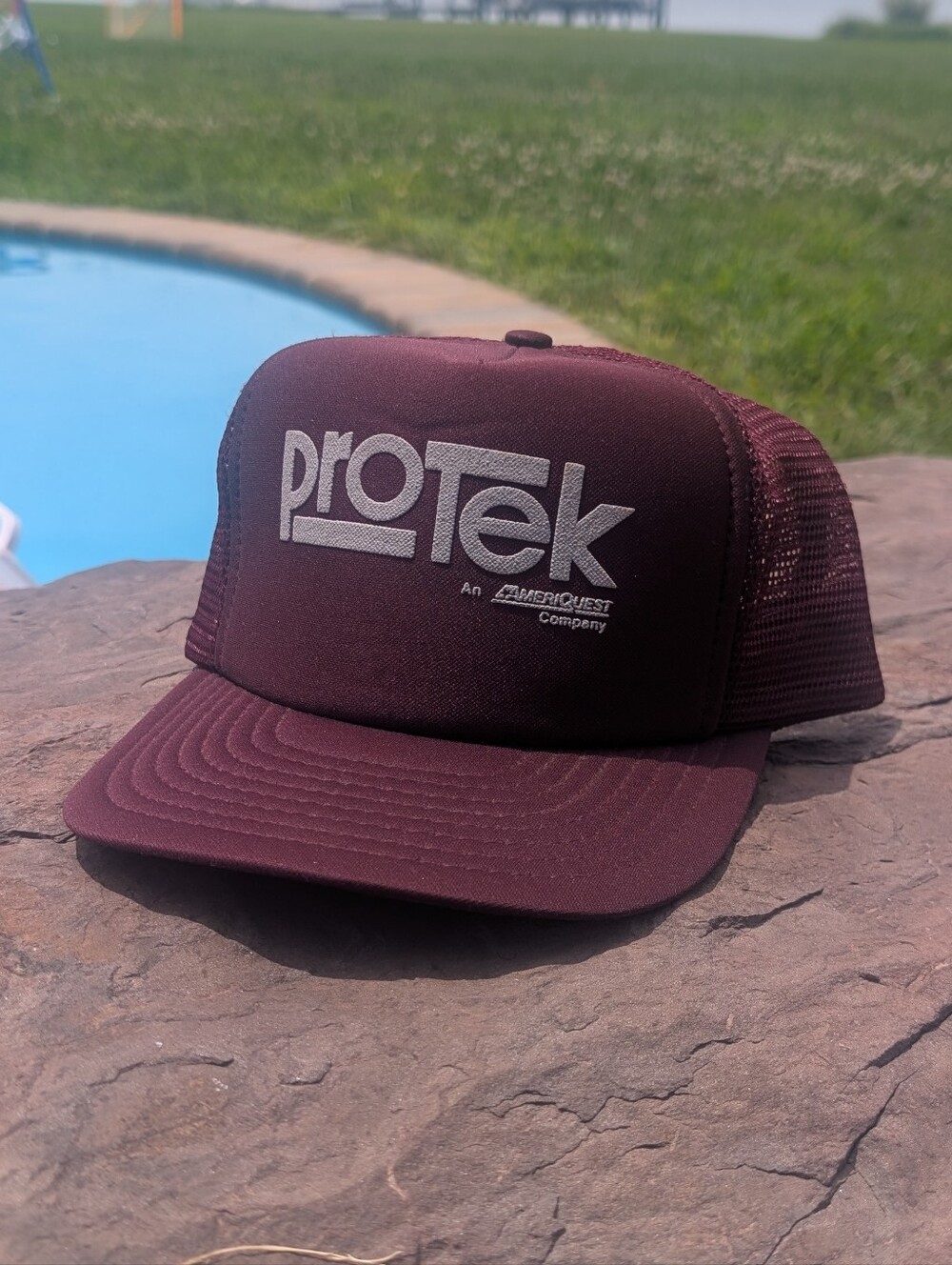 Protek Vintage Burgundy Trucker Hat (Os)
